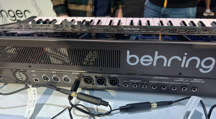 Behringer-BX1-5-768x424 Behringer-BX1-5-768x424