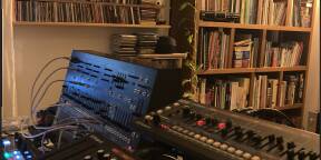 Roland jx 03 parfait état avec embalage