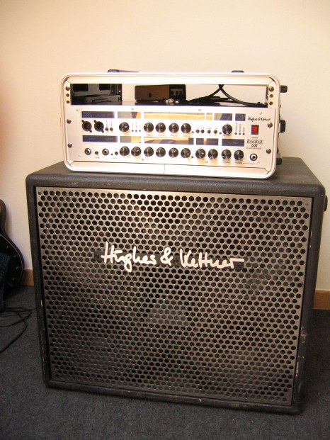 (410W sous 8 Ohm) Bass Base 600 + enceinte 4x10"