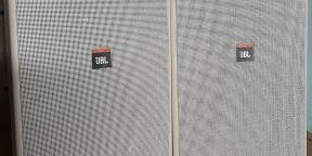 Vends paire d'enceintes JBL Control 28 W