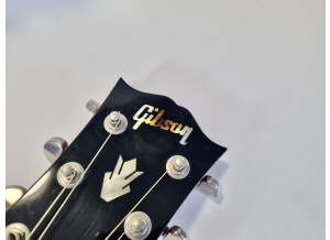 Gibson Dove (99010)