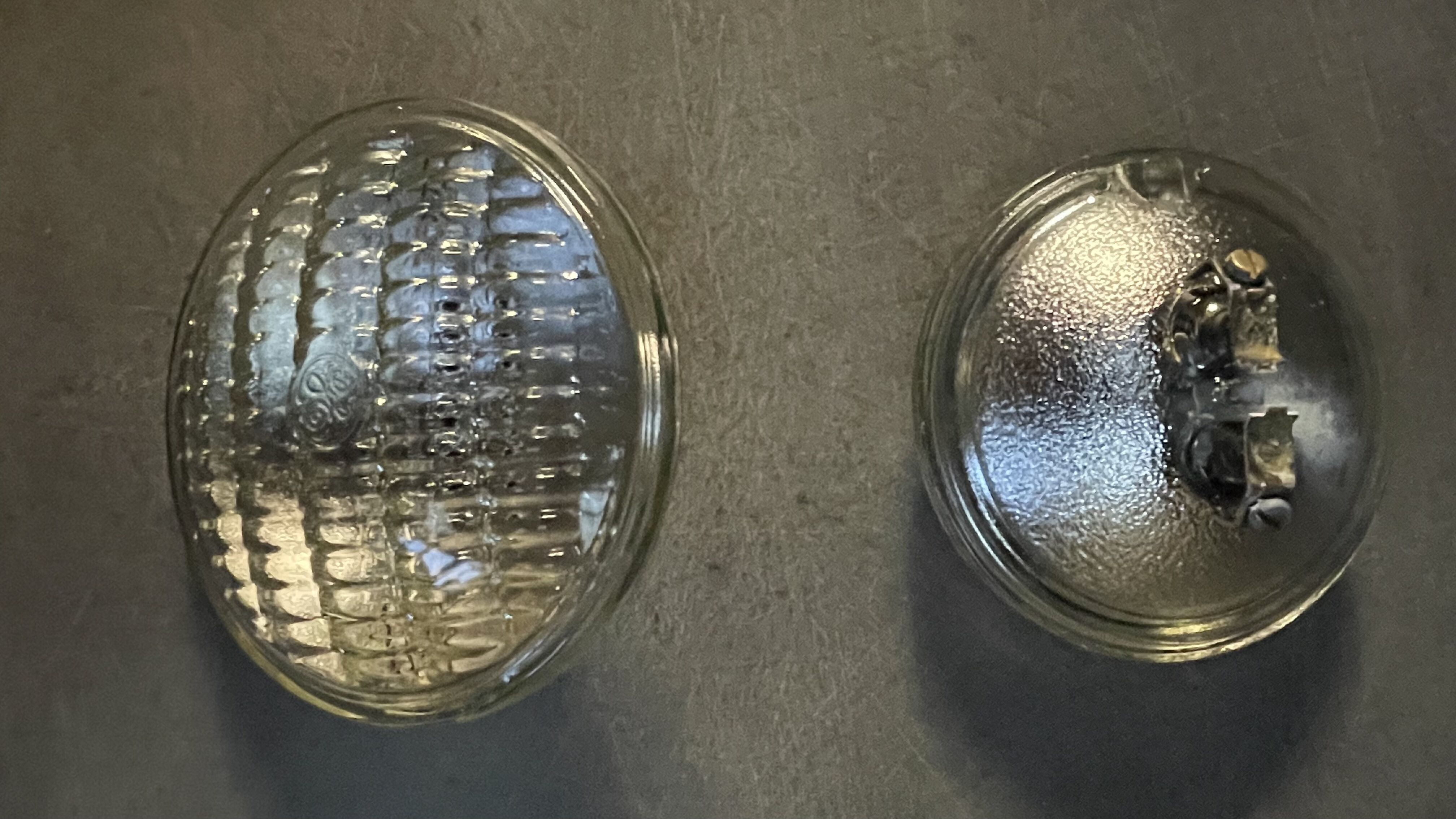 Lampes pour projecteurs d'éclairage