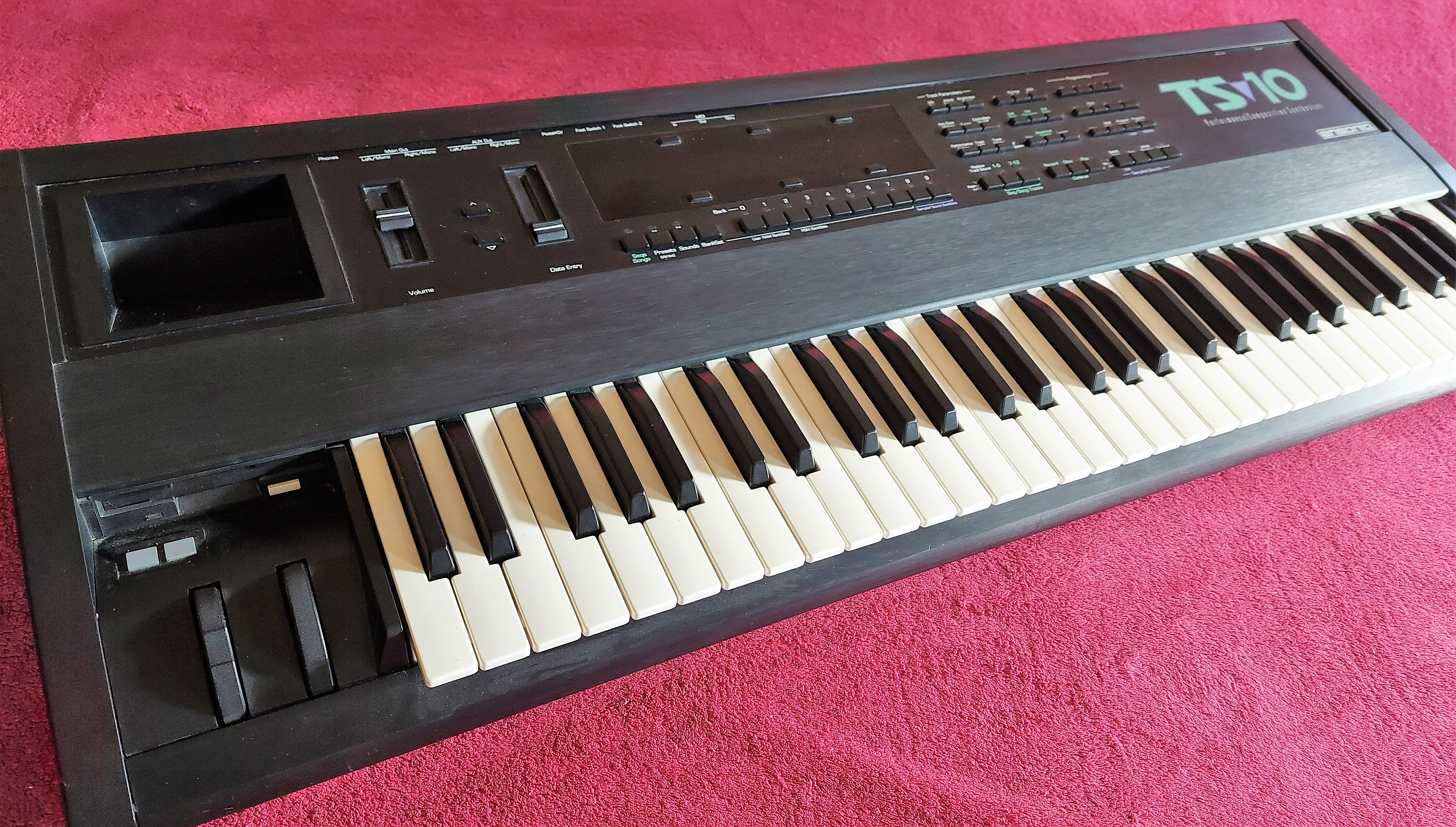 Vends ENSONIQ TS10    