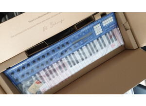 Behringer Wave (15504)