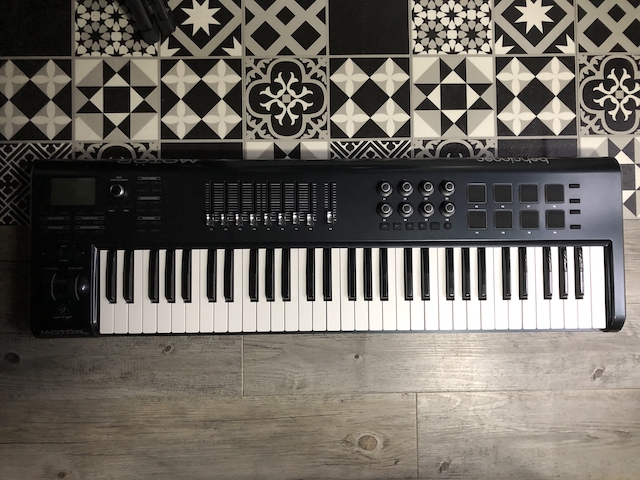 Behringer Motör 61 clavier maître tout-terrain RARE