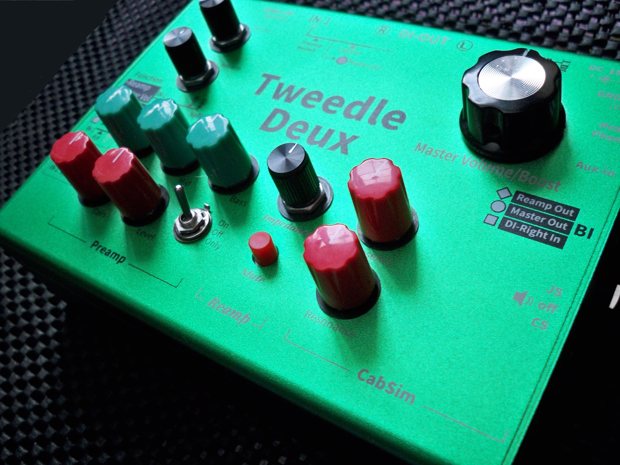 LiberaToe Tweedle Deux