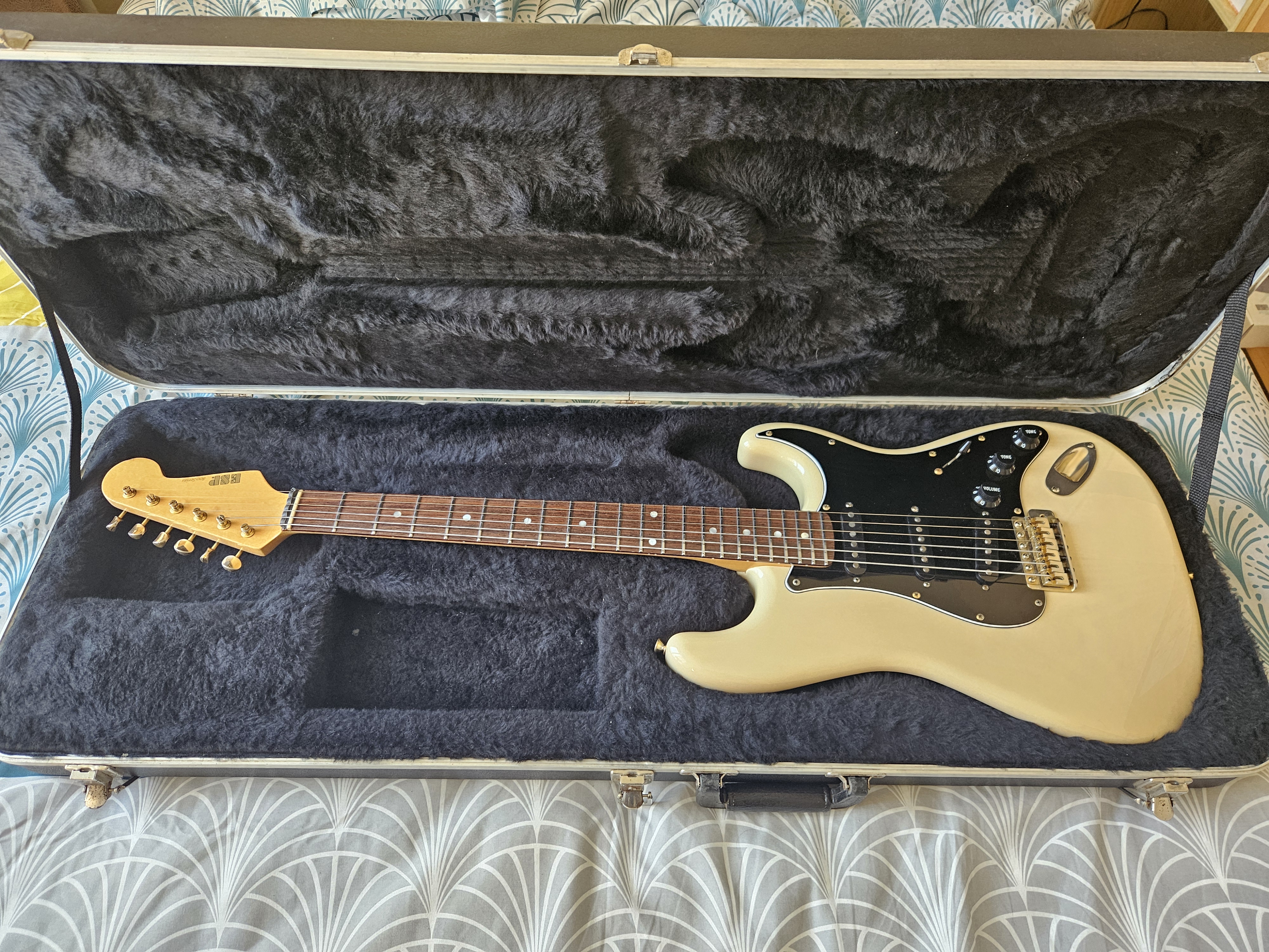 ESP 800 Stratocaster Blond