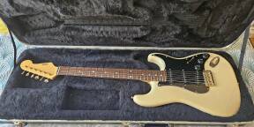 ESP 800 Stratocaster Blond