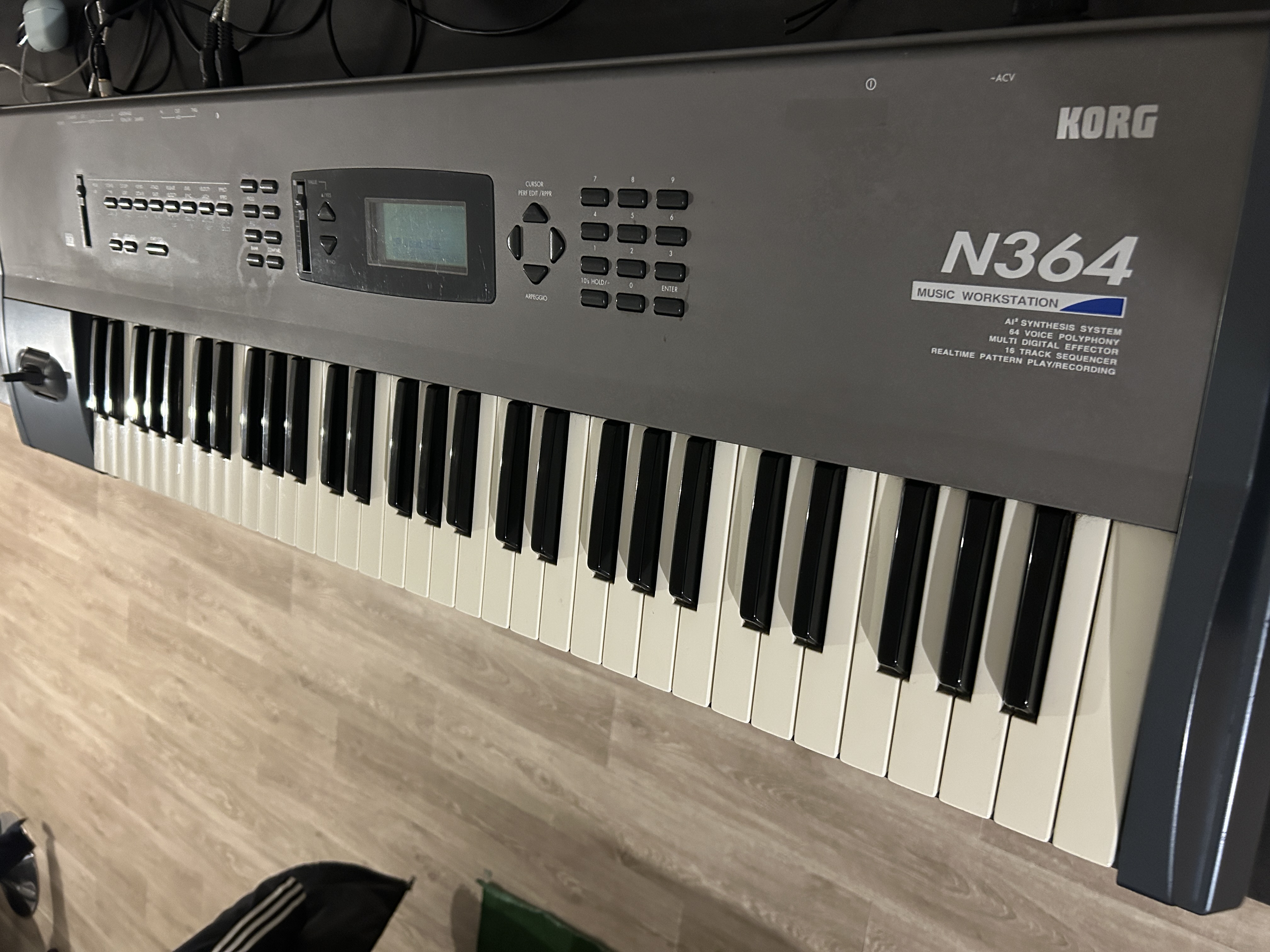 Pictures and images Korg N364 - Audiofanzine