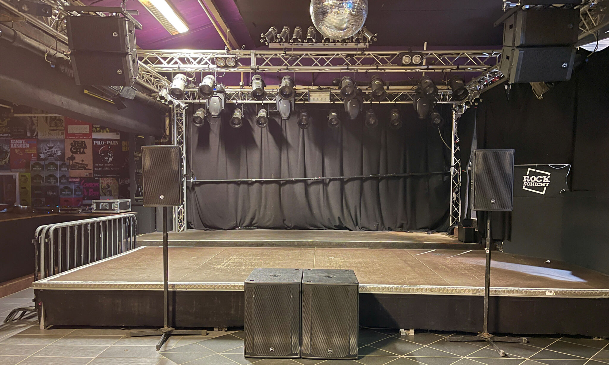 5bb0b27e-0d59-475c-b34b-80fbc9e806e6