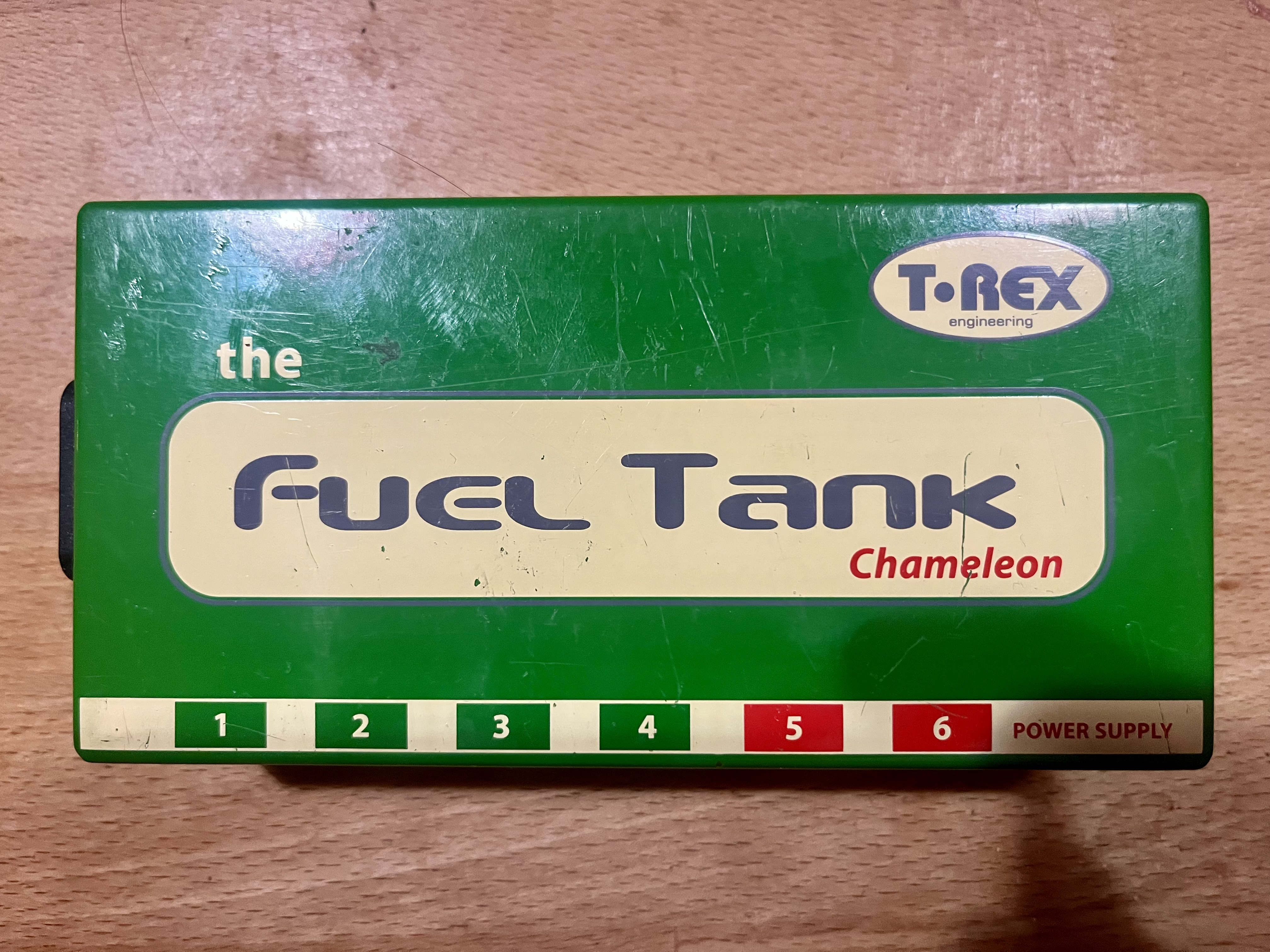 Alimentation T-Rex chameleon