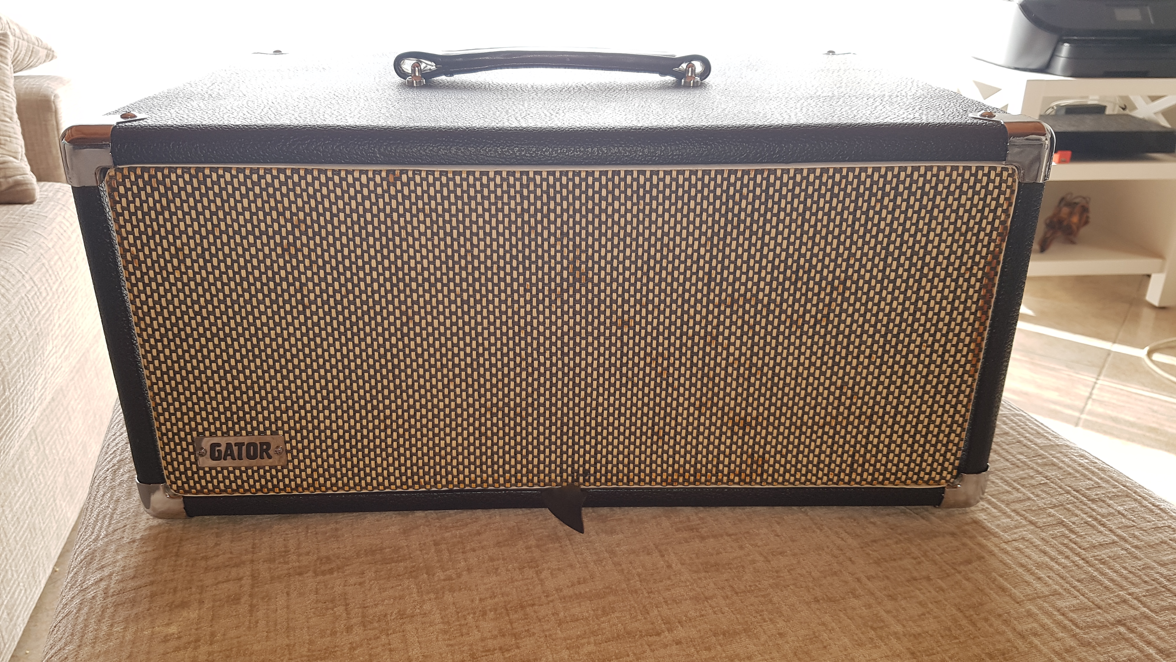 Vends Gator Case Vintage Amp Vibe Rack Case 4U Black pour 140 euros