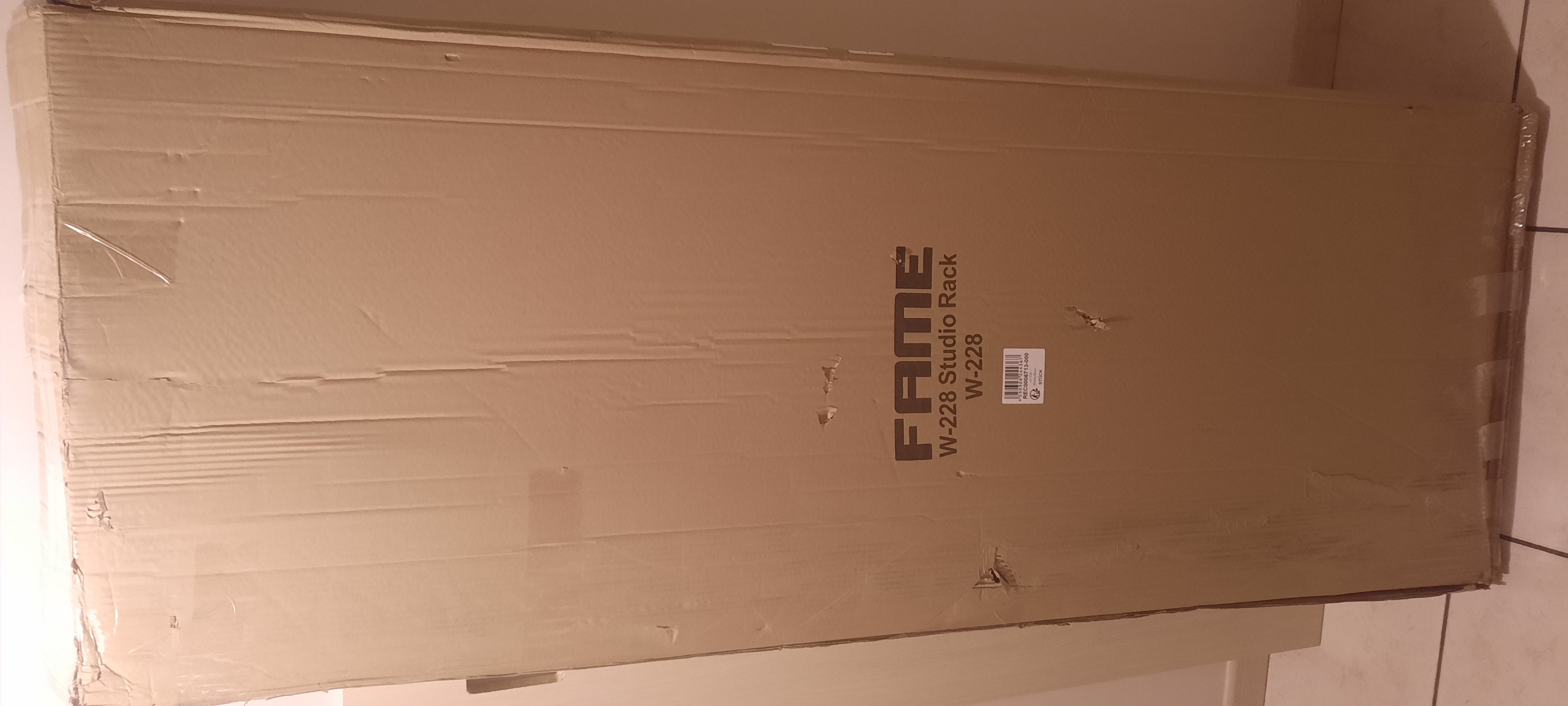 Vends Rack de studio 19" 28U, Neuf, non déballé