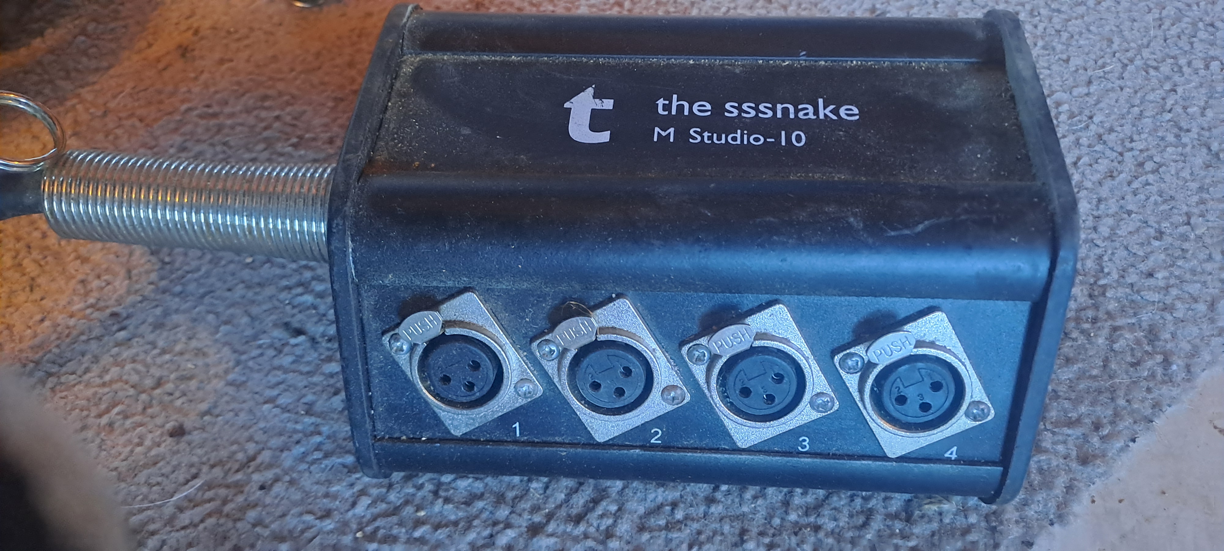 The Sssnake M-Studio (57601)