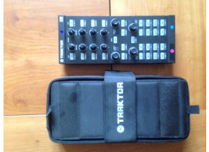 Native Instruments Traktor Kontrol X1 (50845)