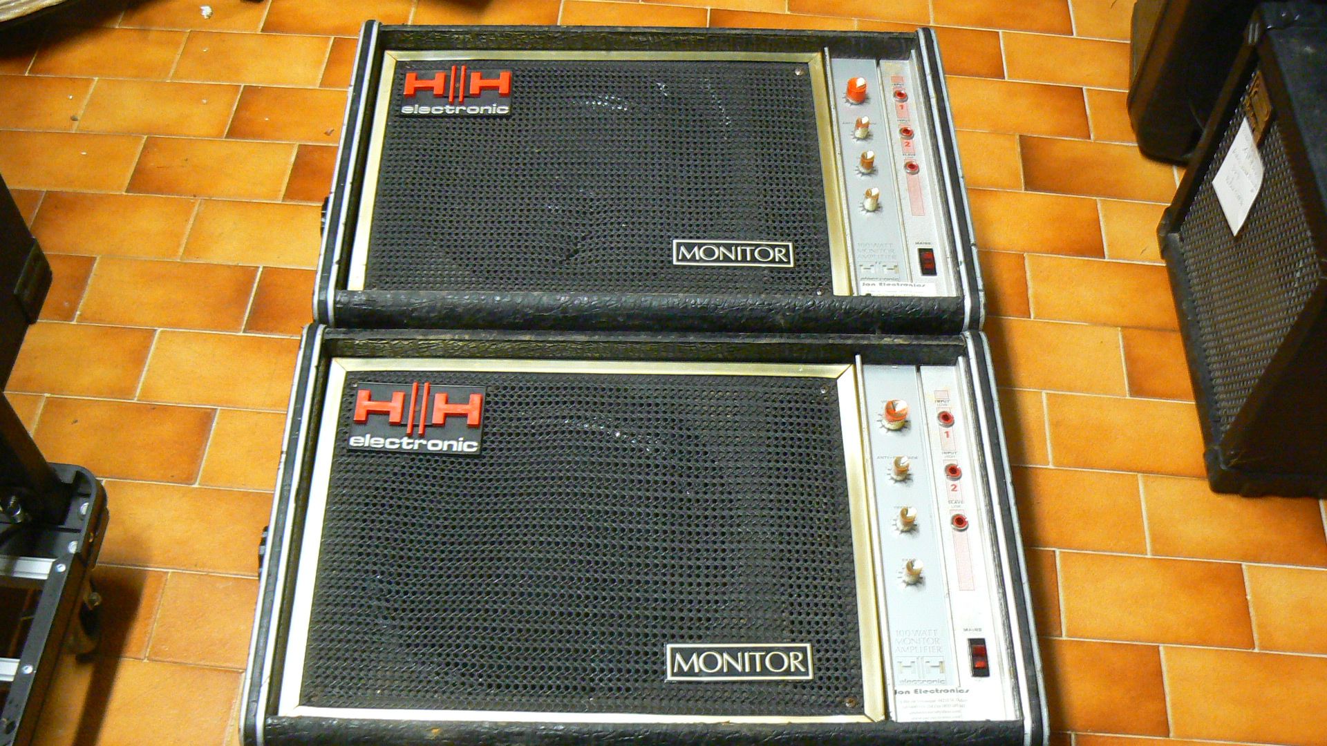 2 HH Monitors amplifiés 100 Watt vintage