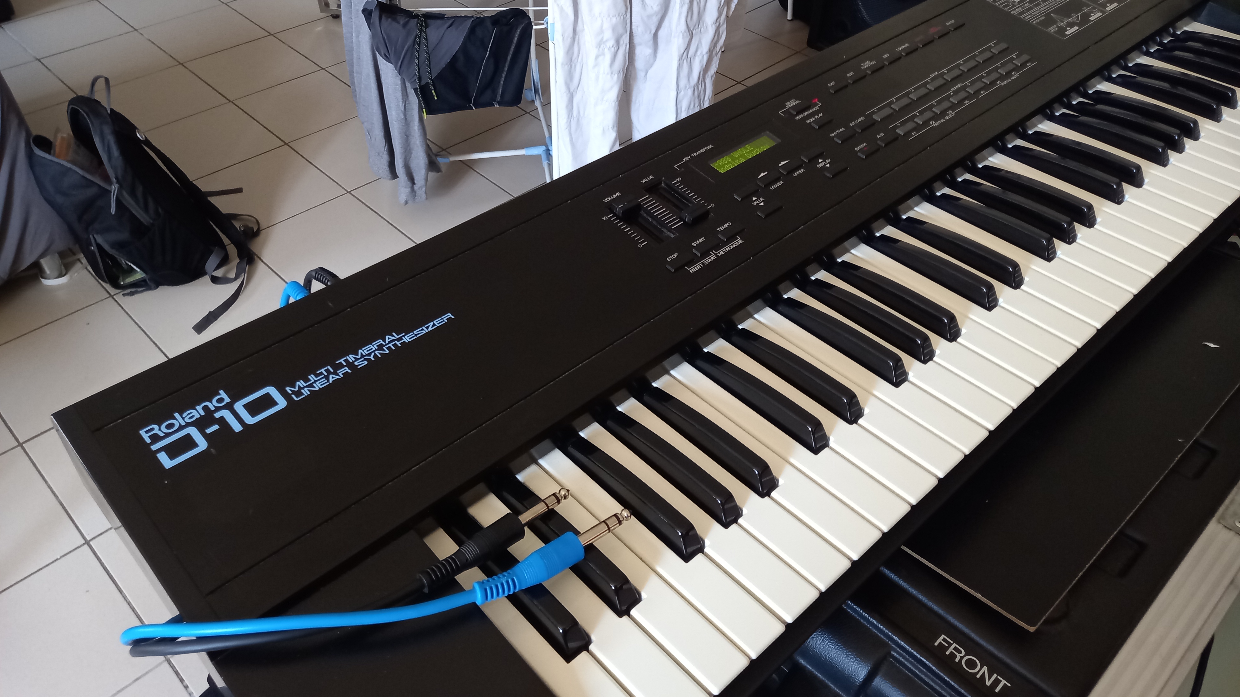 Roland D10 touches remises à neuf  + Carte M256E