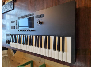 Native Instruments Komplete Kontrol S49 MK3 (64399)