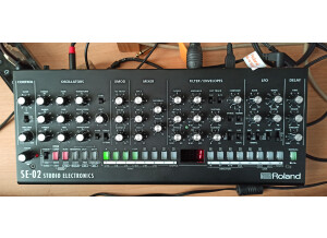 Roland SE-02 (81989)