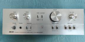 AKAI stereo amplifier AM-2250