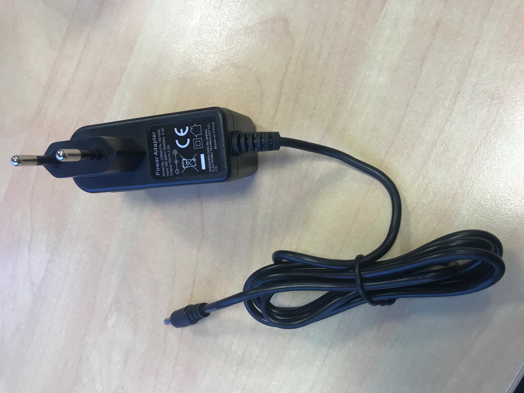 Alimentation ac/dc adaptateur 15v / 1 amp