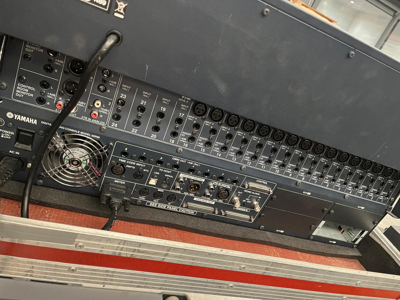 Yamaha 02R96 (48206)