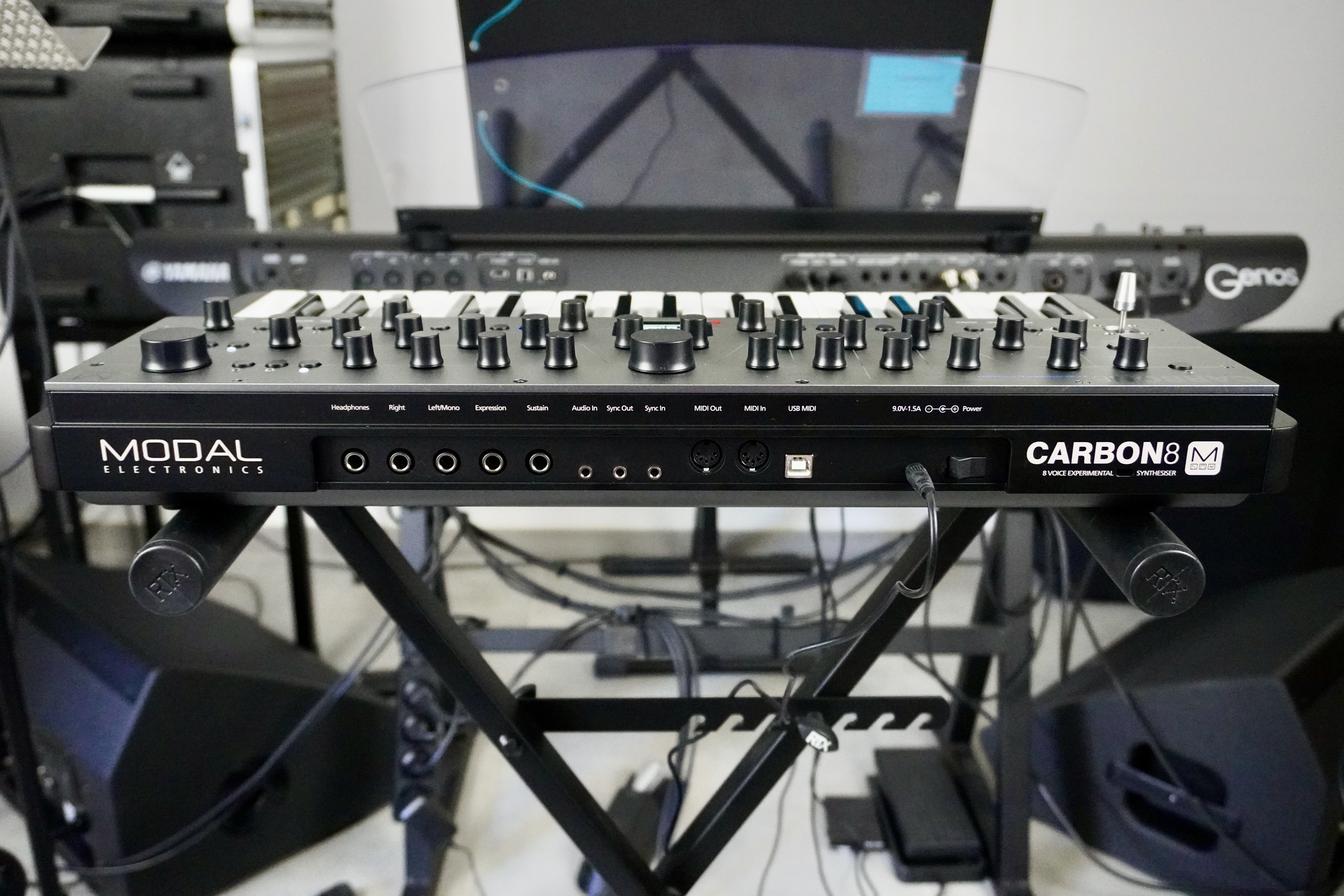 Modal Electronics Carbon8 : Carbon8 2tof 11 Arri&egrave;re 2