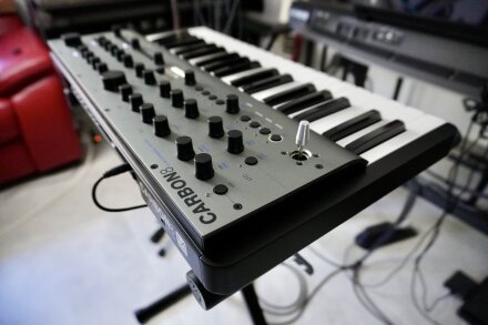 Modal Electronics Carbon8 : Carbon8 2tof 15 TQ arrière 2 Modal Electronics Carbon8 : Carbon8 2tof 15 TQ arrière 2