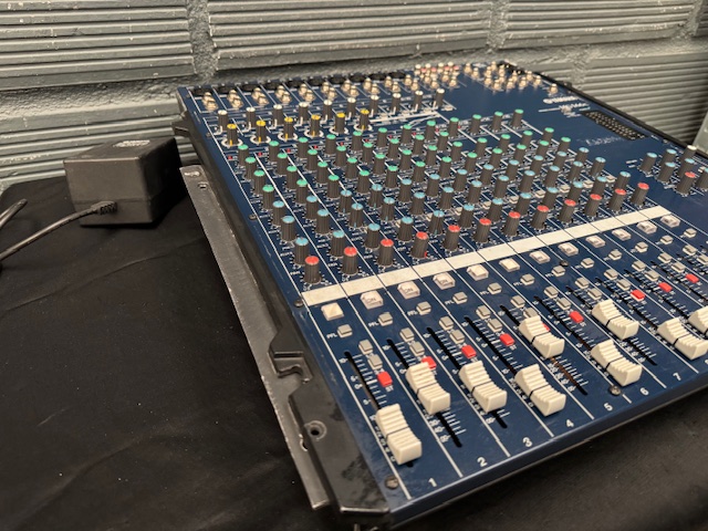 Yamaha MG166C (90915)
