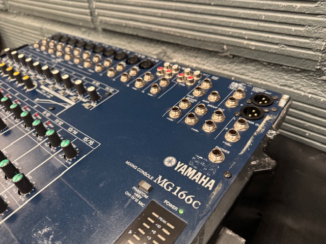 Yamaha MG166C (22108)