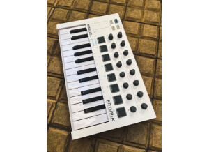 ARTURIA Minilab MKII 1