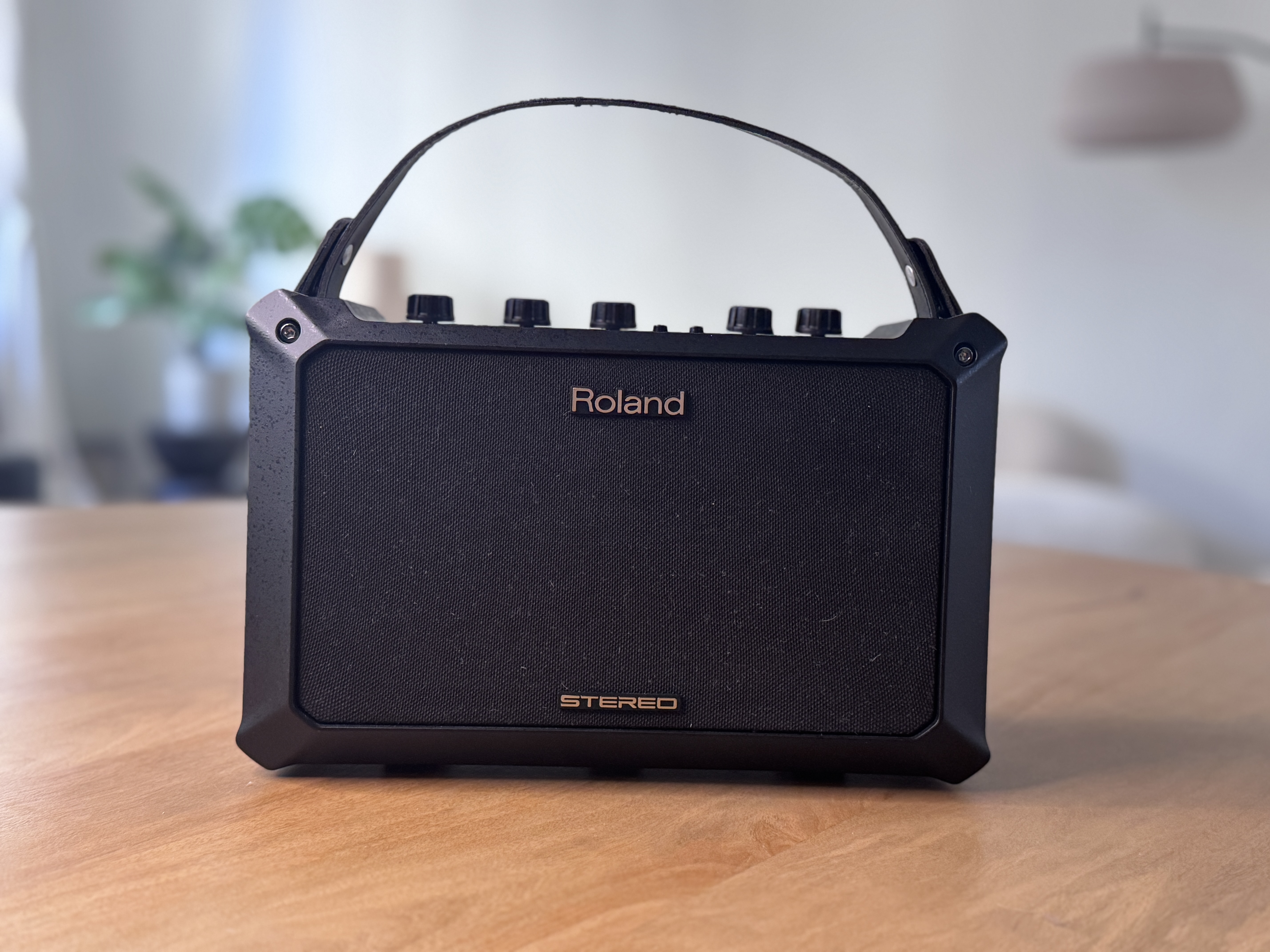 Ampli Roland mobile AC Acoustic Chorus