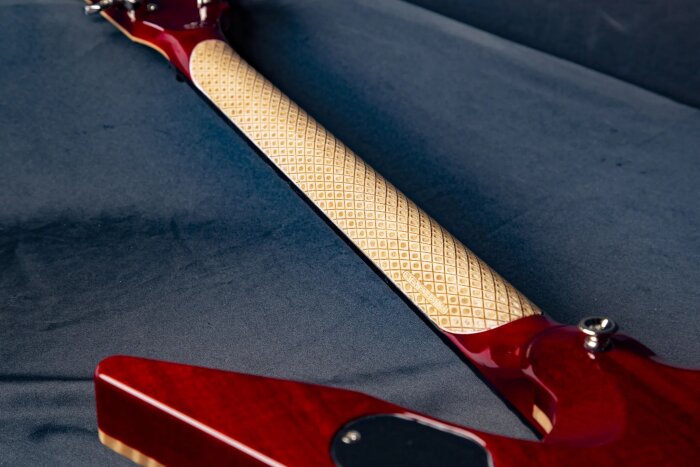 Culprit Neck Culprit Neck