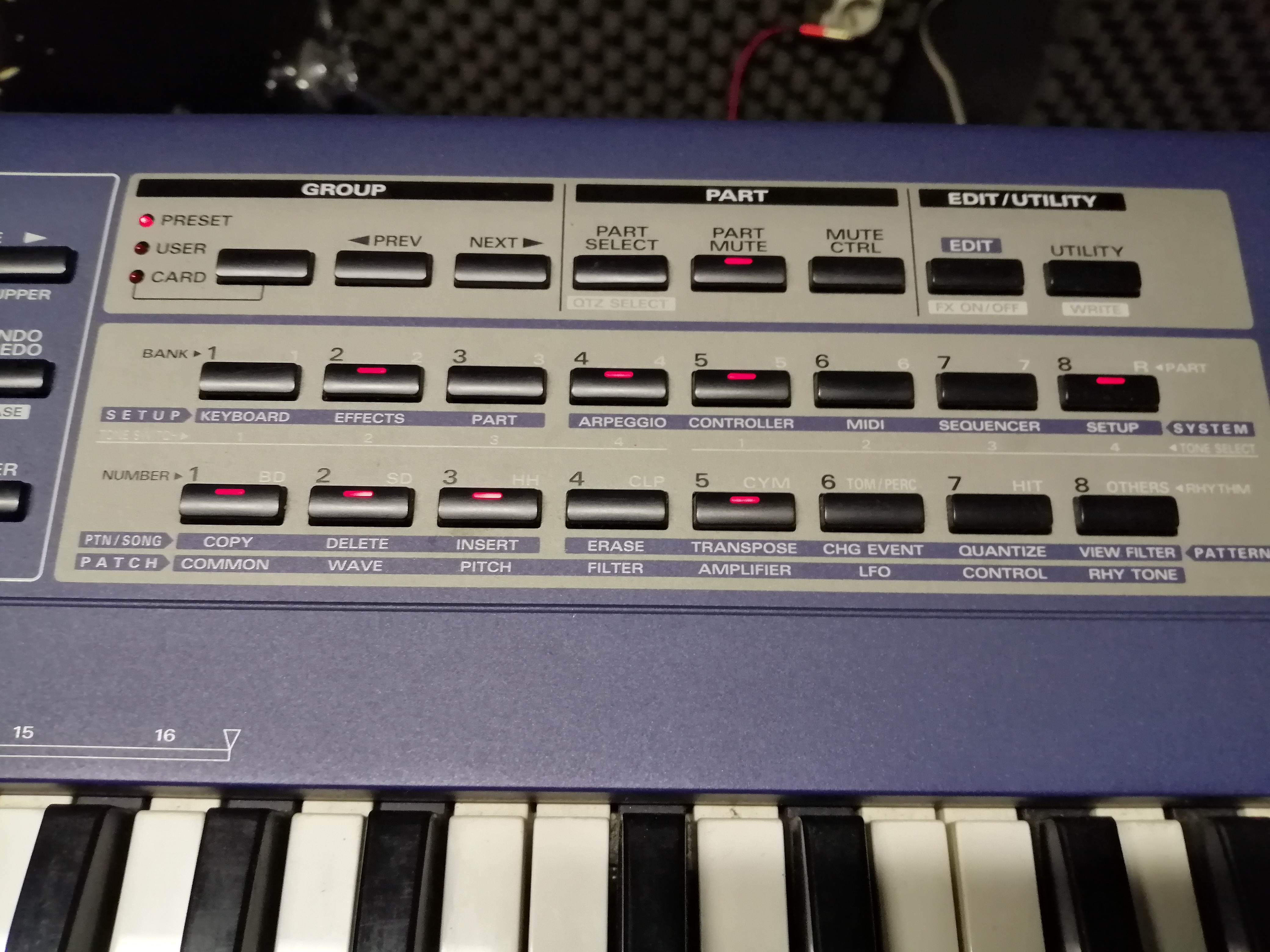 Pictures and images Roland JX-305 - Audiofanzine