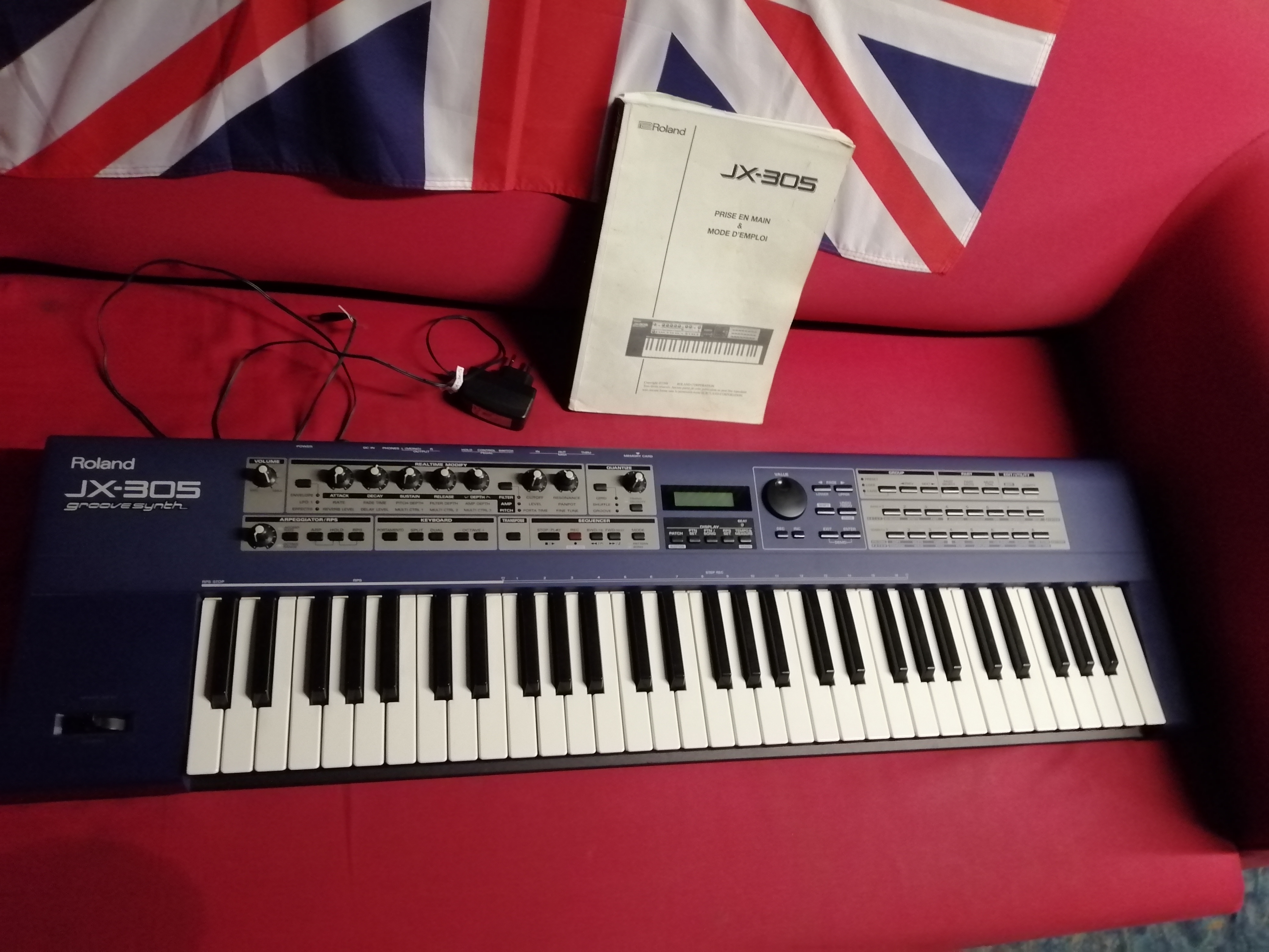 Pictures and images Roland JX-305 - Audiofanzine