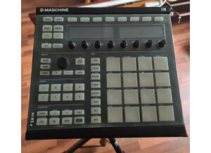 Native Instruments Maschine MKII (5785)