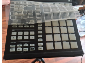 Native Instruments Maschine MKII (80695)