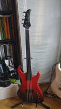 Quest Atak 2 B Fretless