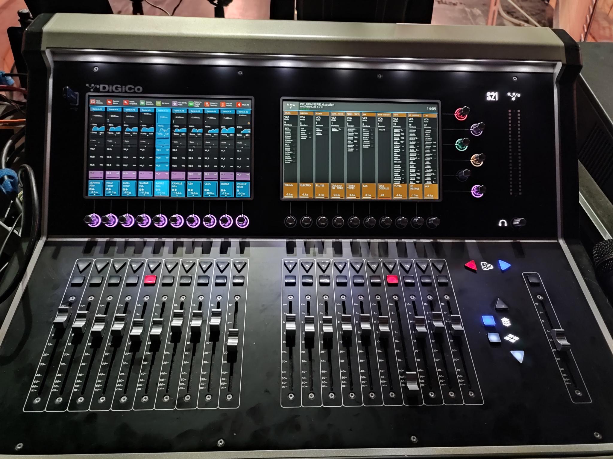 Console Digico S21 + flightcase adapté