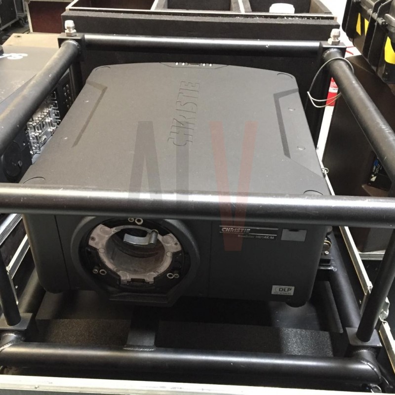 wu14k-m-x-02-05-x-optiques-lot-roadster-vp-christie- (1)