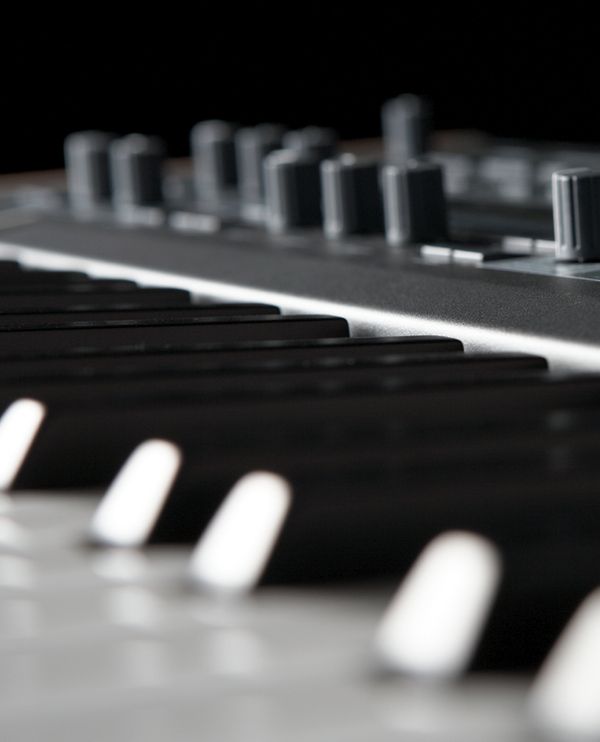 054 masterkeyboards crop pt