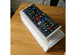 Behringer Model D (39330)