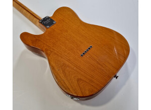 Fender Select Carved Maple Top Telecaster (74437)