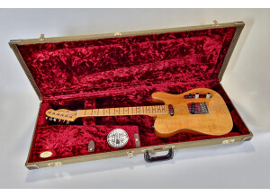 Fender Select Carved Maple Top Telecaster (94399)