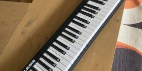 Vends Clavier MIDI Alesis V61