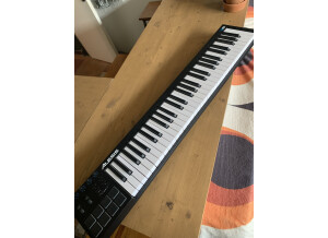Alesis V61 (80629)