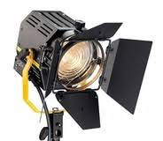 fresnel 2Kw DESISTI LEONARDO + flycase