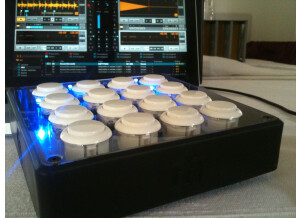 DJ Techtools Midi-Fighter