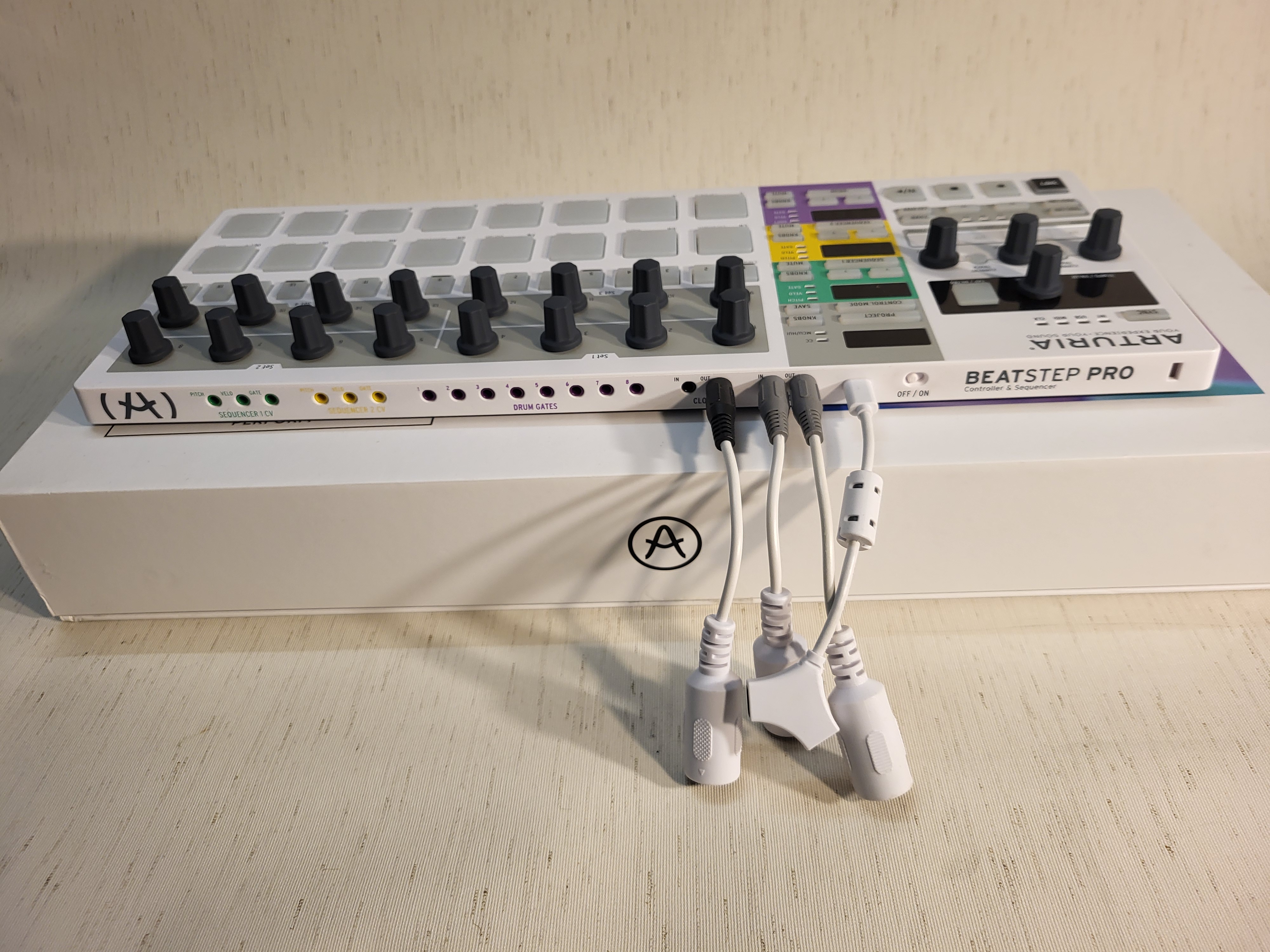 Arturia BeatStep Pro (88754)