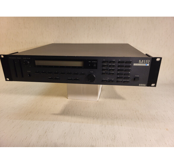 Korg M1R (571)